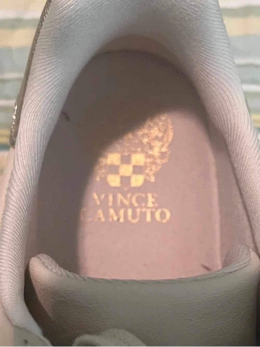 Vince Camuto vince camuto